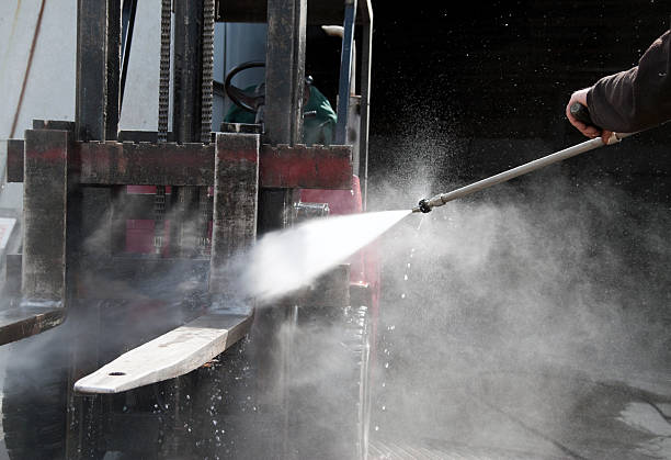 Best Deck Cleaning Services  in Suncook, NH